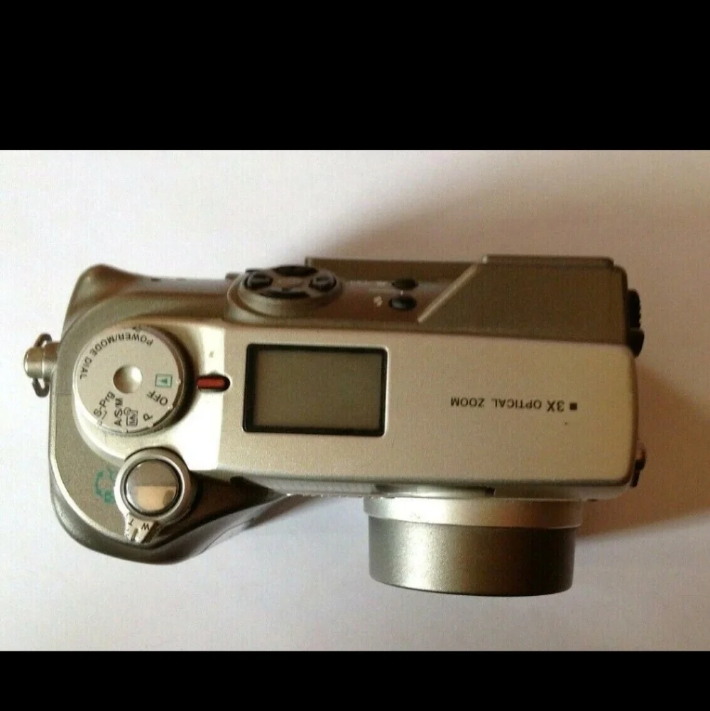 Olympus C-3020 Zoom 3.2MP Digital Camera - Metallic Silver USB Connect